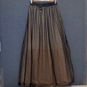 (bebe size small)NWT Elegant Black Tulle Skirt
